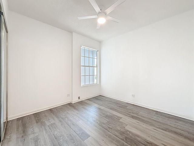 240 NW Bentley Circle, Port St Lucie, FL 34986