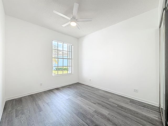 240 NW Bentley Circle, Port St Lucie, FL 34986