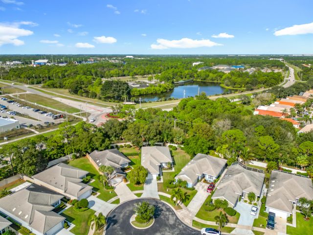 240 NW Bentley Circle, Port St Lucie, FL 34986