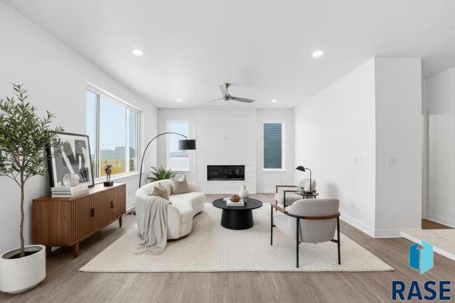 6513 S Barclay Trl Trail, Sioux Falls, SD 57106