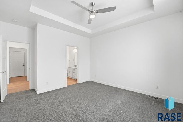 6513 S Barclay Trl Trail, Sioux Falls, SD 57106