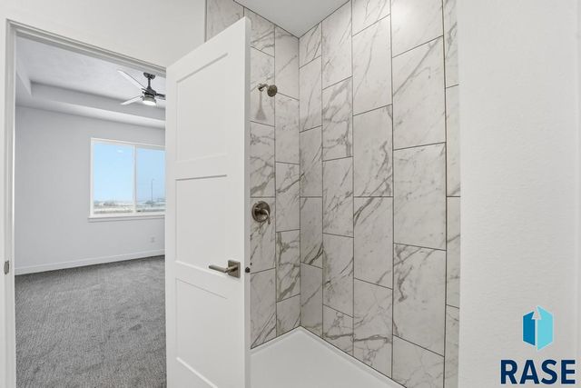 6513 S Barclay Trl Trail, Sioux Falls, SD 57106