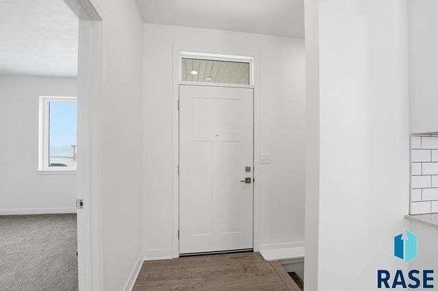 6513 S Barclay Trl Trail, Sioux Falls, SD 57106