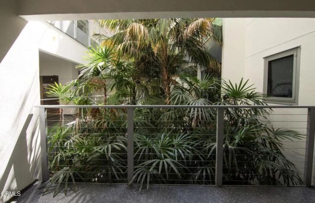 630 W 6th Street 316, Los Angeles, CA 90017