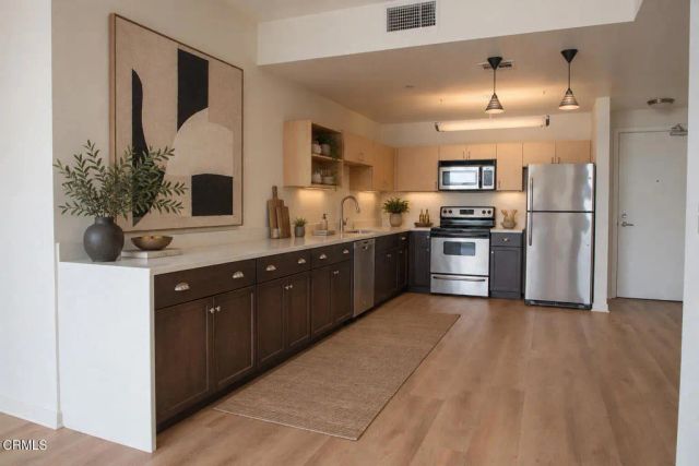 630 W 6th Street 316, Los Angeles, CA 90017