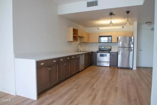 630 W 6th Street 316, Los Angeles, CA 90017