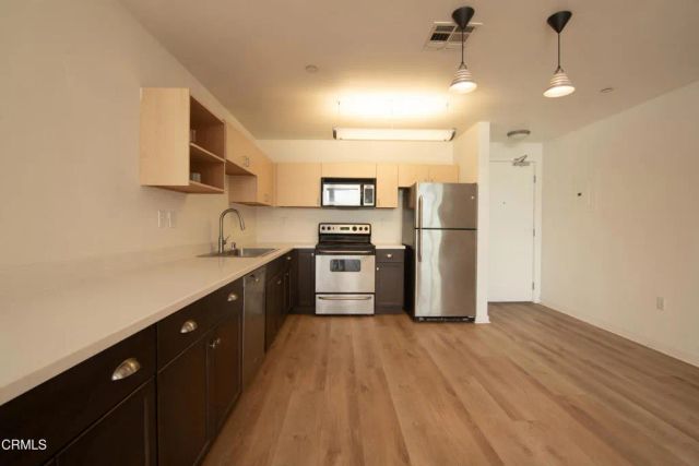 630 W 6th Street 316, Los Angeles, CA 90017
