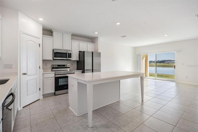 32096 POND APPLE BEND, San Antonio, FL 33576