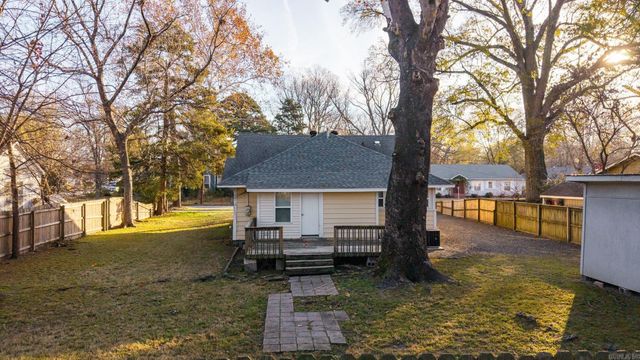 365 Davis Street, Conway, AR 72034