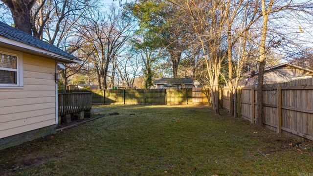 365 Davis Street, Conway, AR 72034