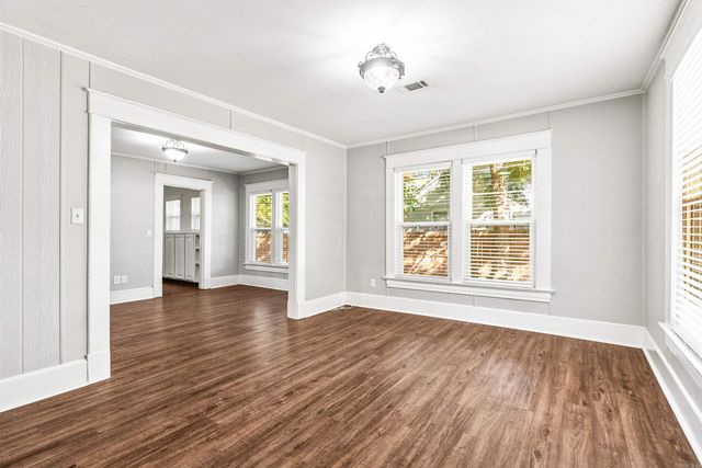 365 Davis Street, Conway, AR 72034