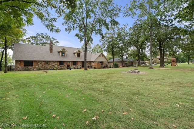 3000 Heather Oaks Way, Fort Smith, AR 72908