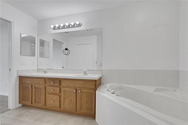 1807 NE 28th ST, Cape Coral, FL 33909