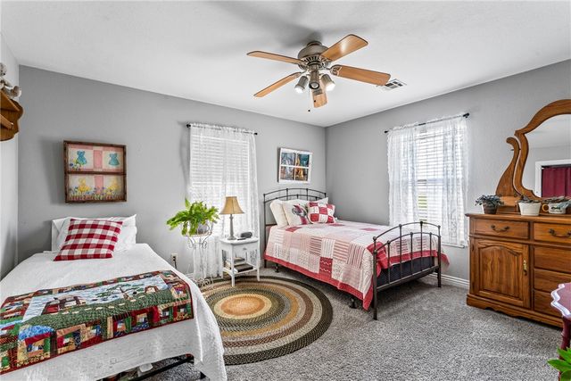 20219 Nicodemus Church Road, Siloam Springs, AR 72761