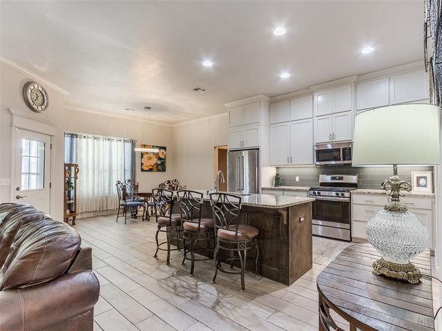 18455 Stagecoach Trail, Norman, OK 73072
