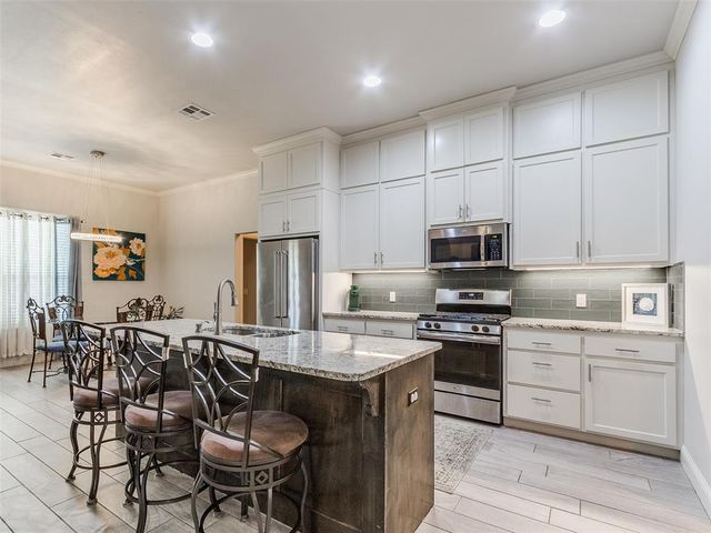 18455 Stagecoach Trail, Norman, OK 73072