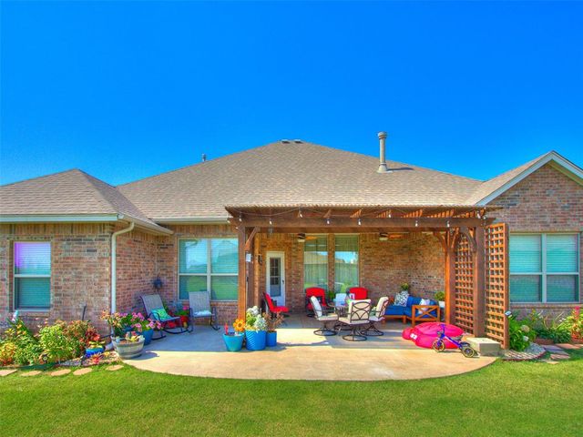 18455 Stagecoach Trail, Norman, OK 73072