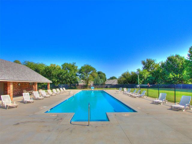 18455 Stagecoach Trail, Norman, OK 73072