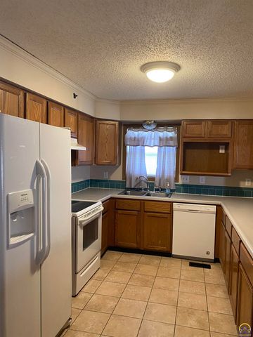 4847 SW 29th ST, Topeka, KS 66614