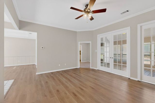 2601 Trail Tree Court, Burleson, TX 76028