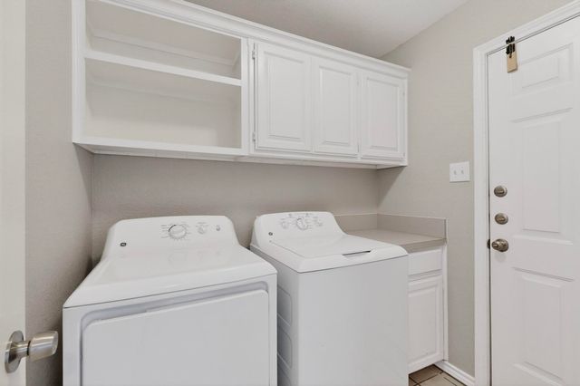 2601 Trail Tree Court, Burleson, TX 76028