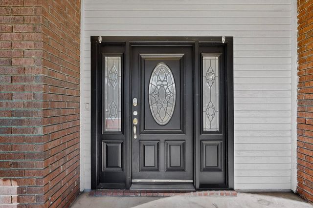 2601 Trail Tree Court, Burleson, TX 76028