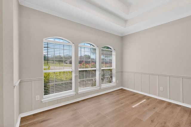 2601 Trail Tree Court, Burleson, TX 76028