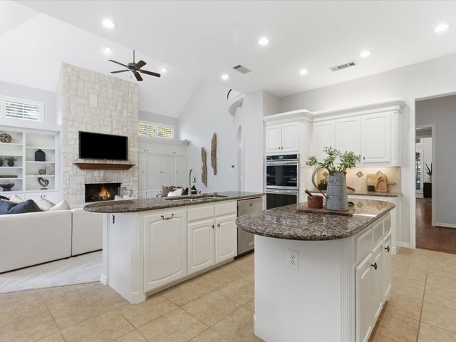 1421 Sandstone Court, Southlake, TX 76092