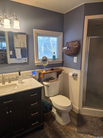 7087 DIETZ ELKHORN RD, Boerne, TX 78015