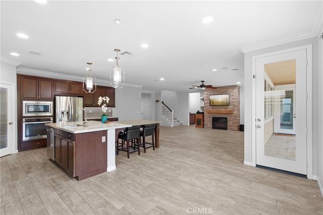 11893 Flicker, Corona, CA 92883