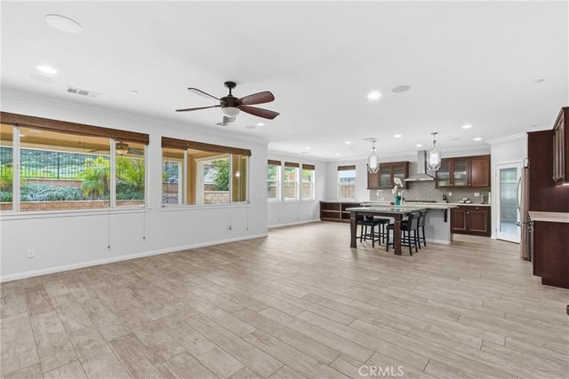 11893 Flicker, Corona, CA 92883