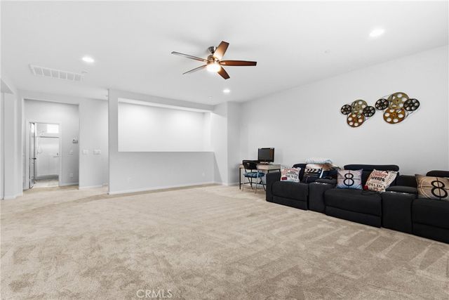 11893 Flicker, Corona, CA 92883