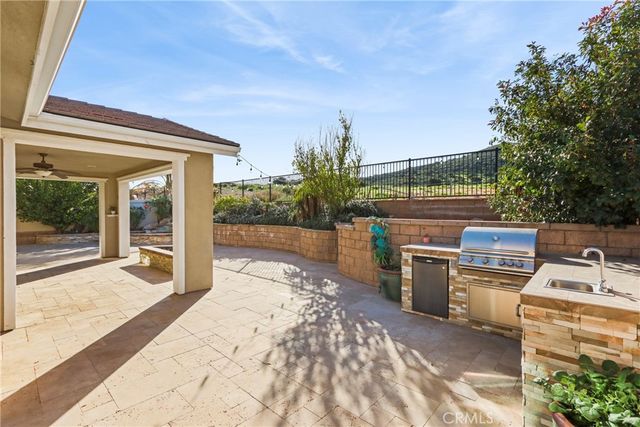 11893 Flicker, Corona, CA 92883