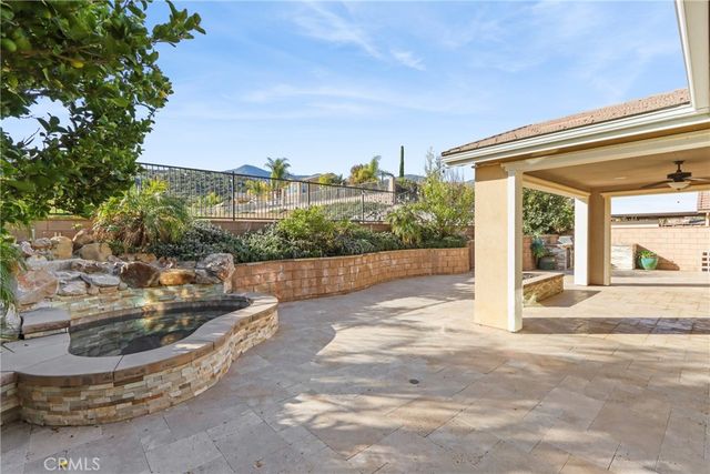 11893 Flicker, Corona, CA 92883