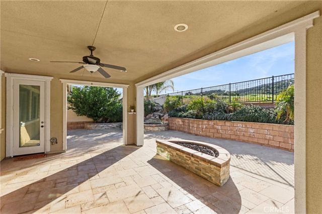 11893 Flicker, Corona, CA 92883