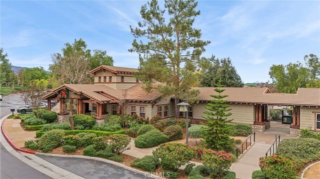 11893 Flicker, Corona, CA 92883