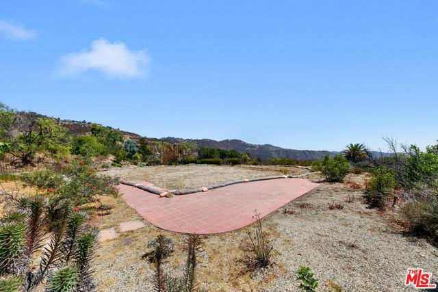23468 W Moon Shadows Drive, Malibu, CA 90265