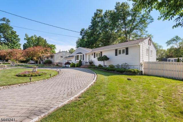 950 Blanch Ave, Norwood Boro, NJ 07648
