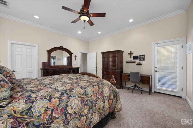 15112 Sunnybank Avenue, Bakersfield, CA 93314