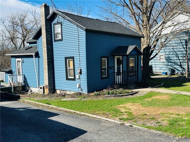 22 Scotch Hill Road, Marcellus, NY 13108