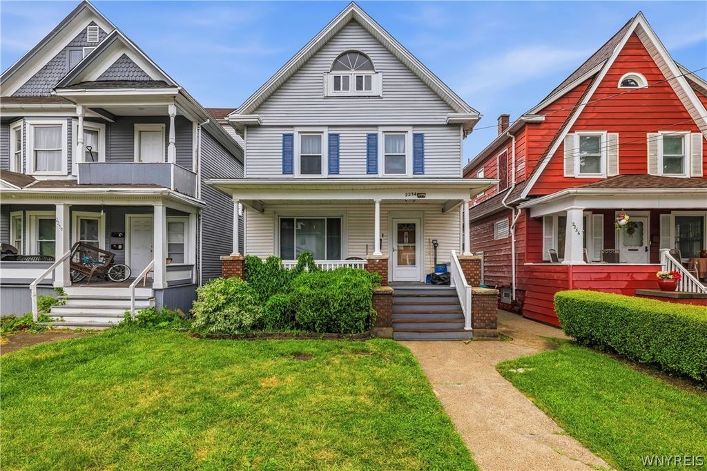 2254 Niagara Avenue, Niagara Falls, NY 14305