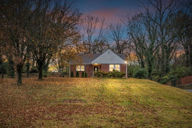 719 Woodmere Dr, Nashville, TN 37217