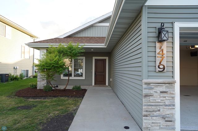 7479 18th Street S, Fargo, ND 58104
