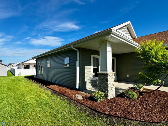 7479 18th Street S, Fargo, ND 58104