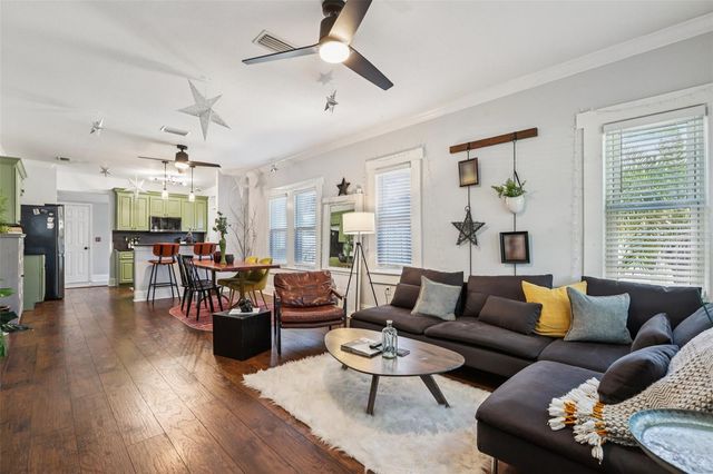 202 W CURTIS STREET, Tampa, FL 33603