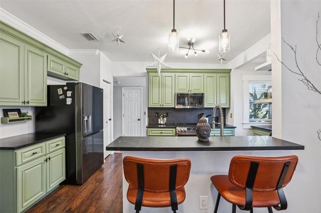 202 W CURTIS STREET, Tampa, FL 33603