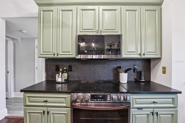 202 W CURTIS STREET, Tampa, FL 33603