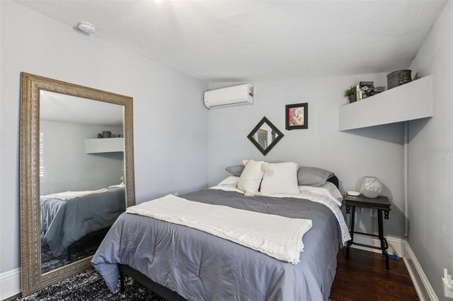 202 W CURTIS STREET, Tampa, FL 33603