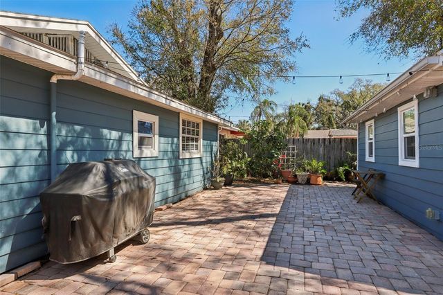 202 W CURTIS STREET, Tampa, FL 33603