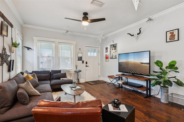 202 W CURTIS STREET, Tampa, FL 33603